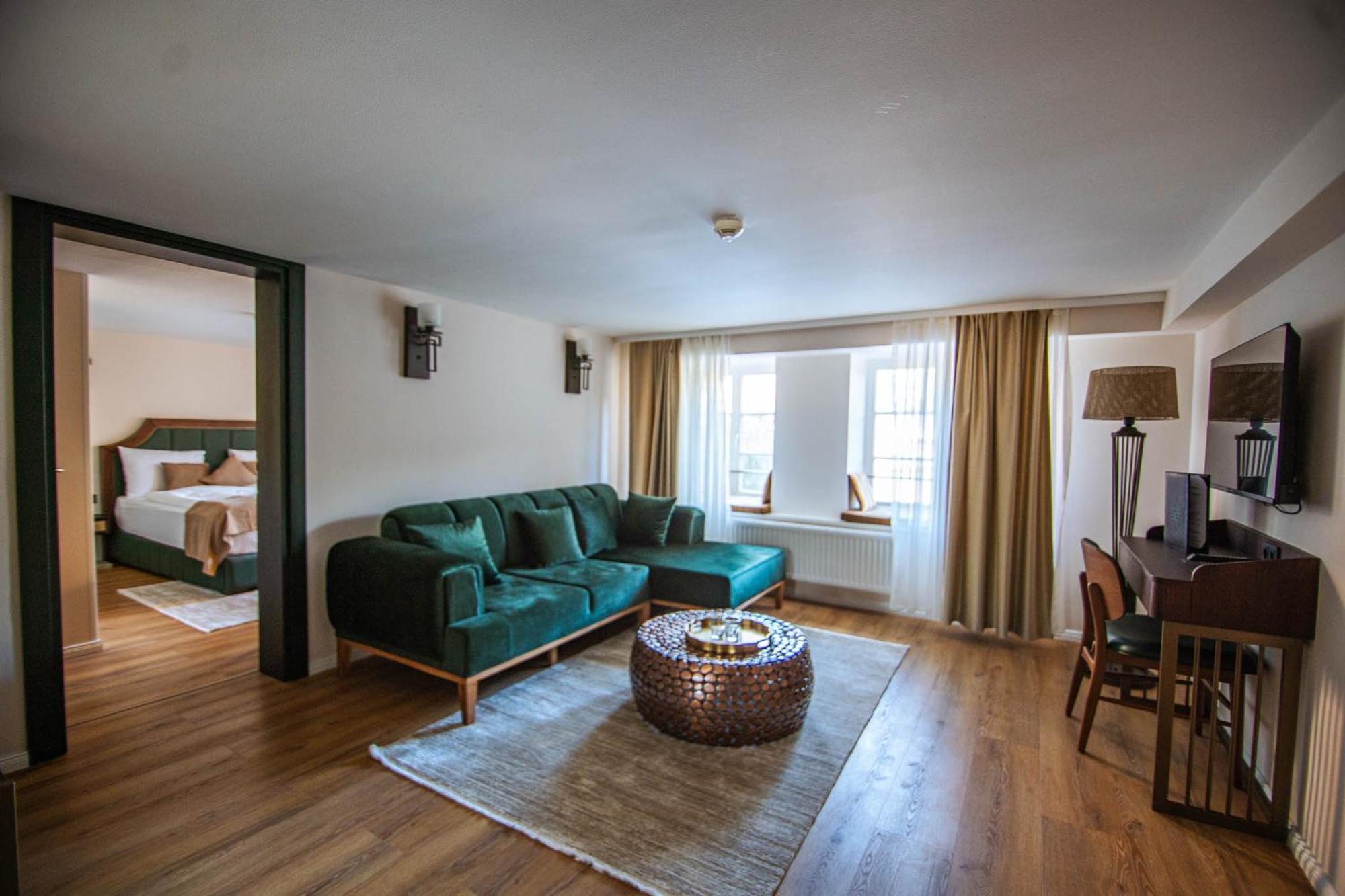 Hotel Ratsmuehle Lueneburg Экстерьер фото